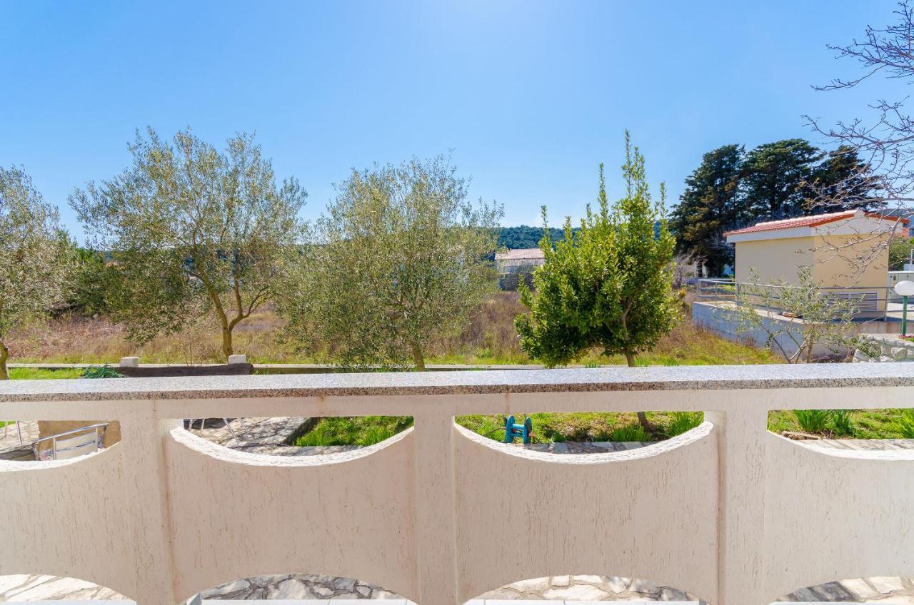 קמפור Apartments Vesna מראה חיצוני תמונה