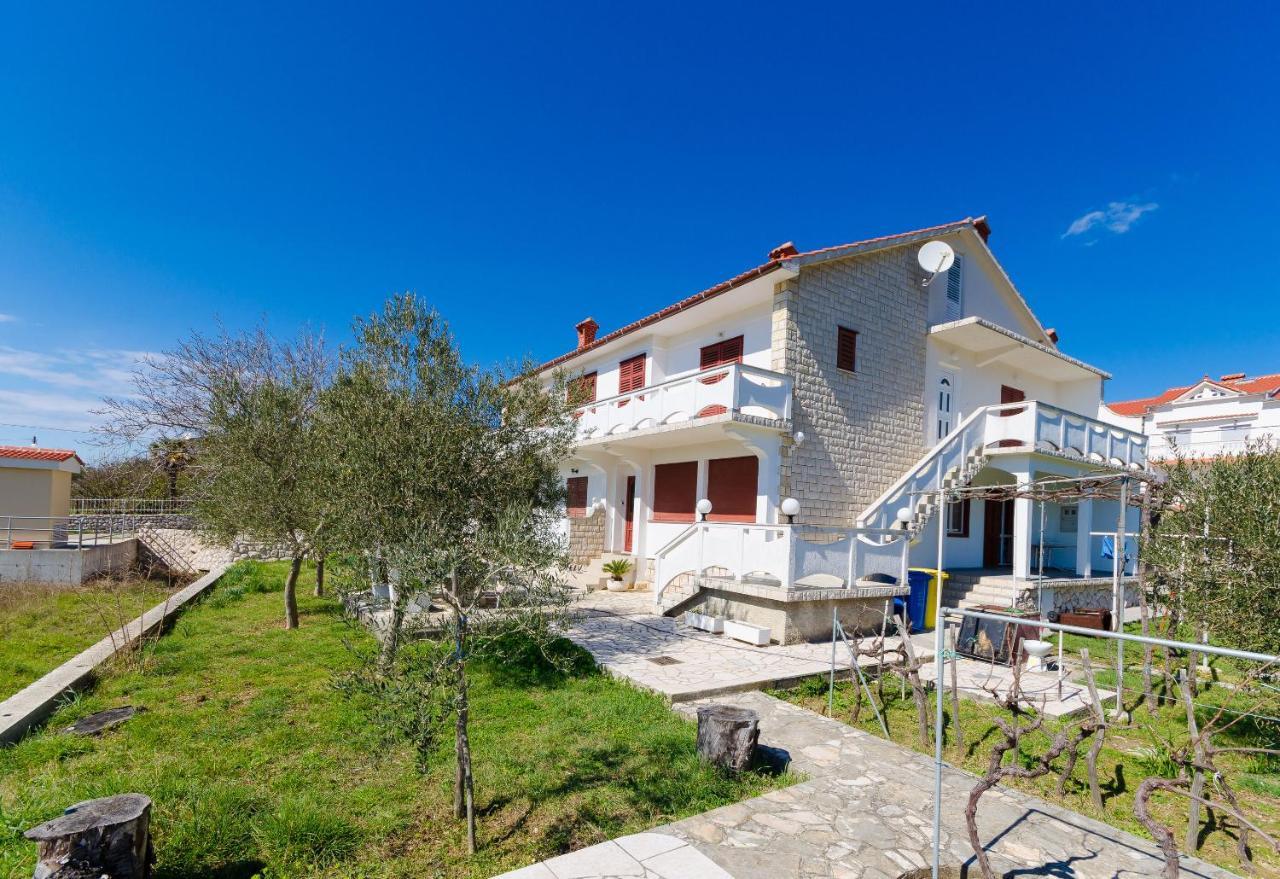 קמפור Apartments Vesna מראה חיצוני תמונה