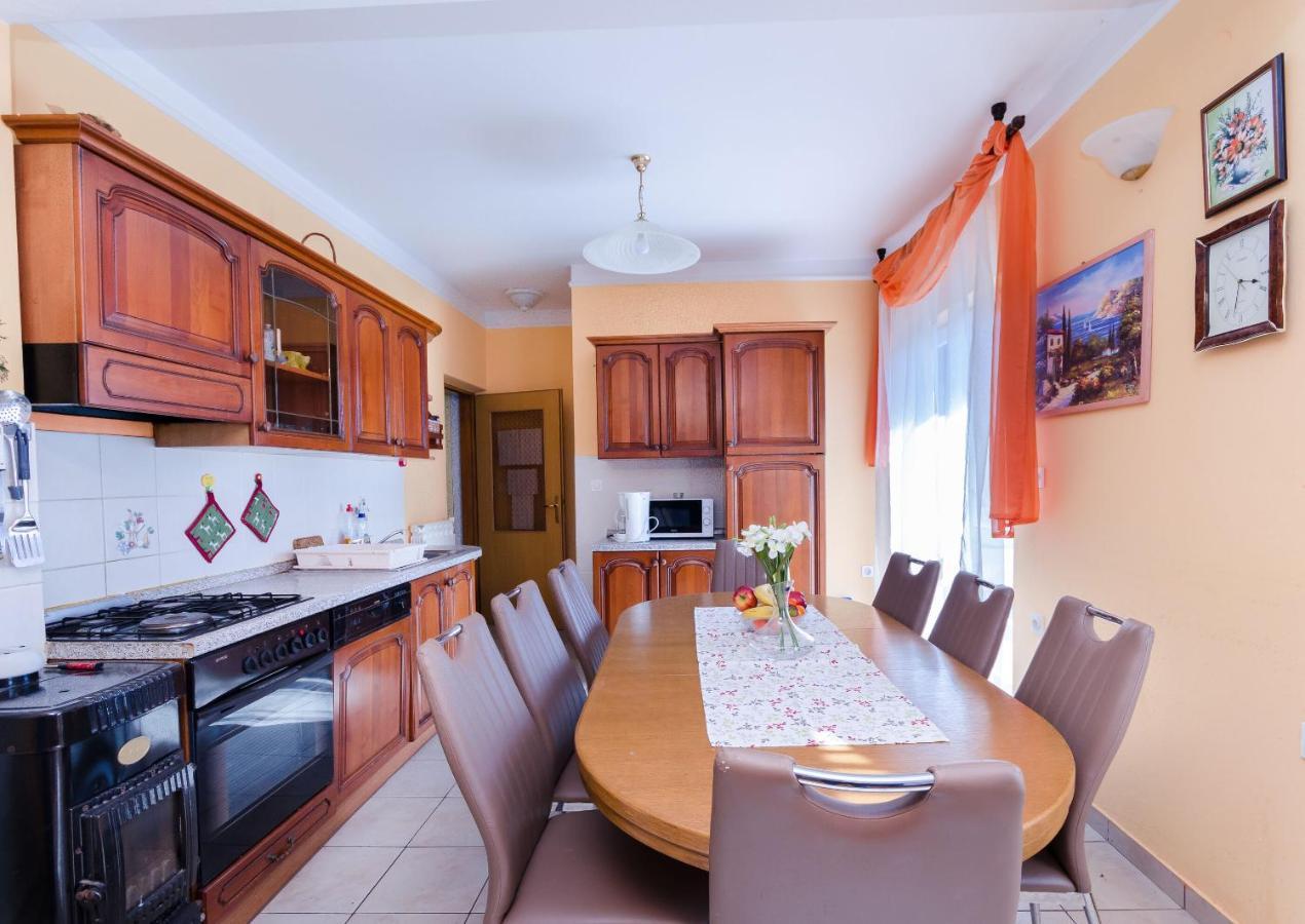 קמפור Apartments Vesna מראה חיצוני תמונה